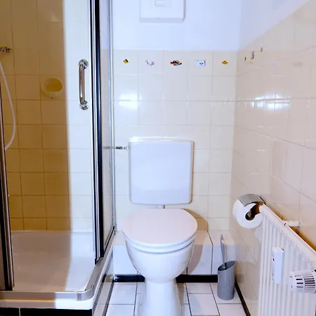 Cosystay Near Airport &messe